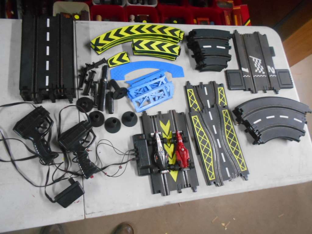 1:32 SCALE - ARTIN - FORMULA 1 - SET -