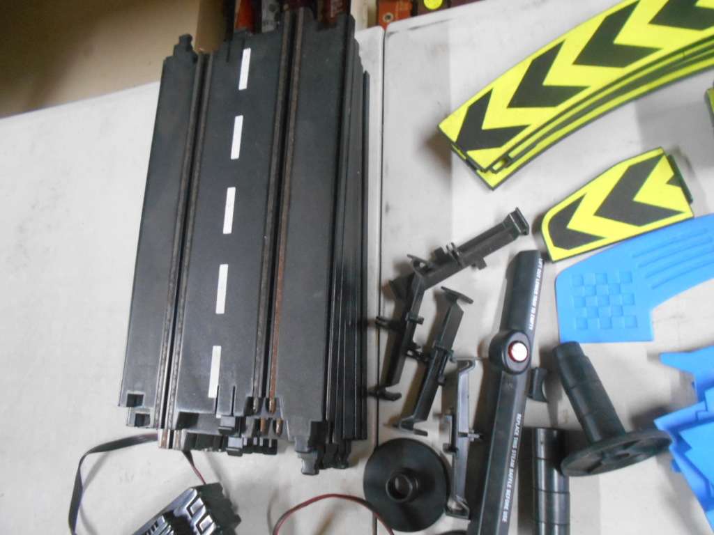 1:32 SCALE - ARTIN - FORMULA 1 - SET -