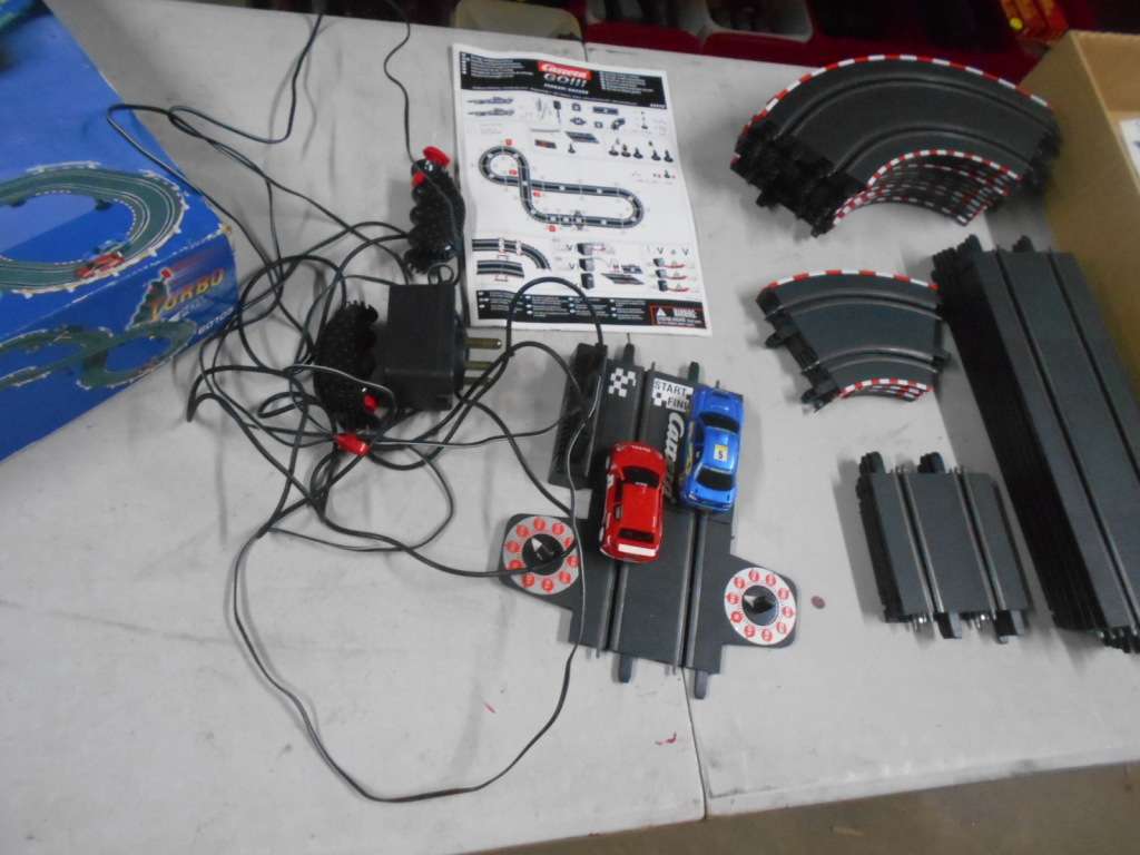 1:43 SCALE - CARRERA - RALLY SET - X2  CARS - BOXED