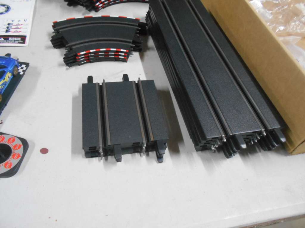 1:43 SCALE - CARRERA - RALLY SET - X2  CARS - BOXED