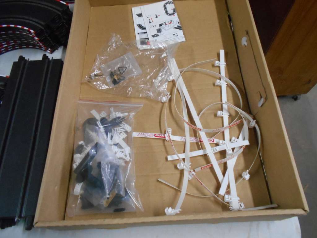 1:43 SCALE - CARRERA - RALLY SET - X2  CARS - BOXED