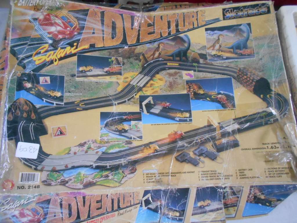 1:43 SCALE - SLOT RACE ADVENTURE SET - BOXED