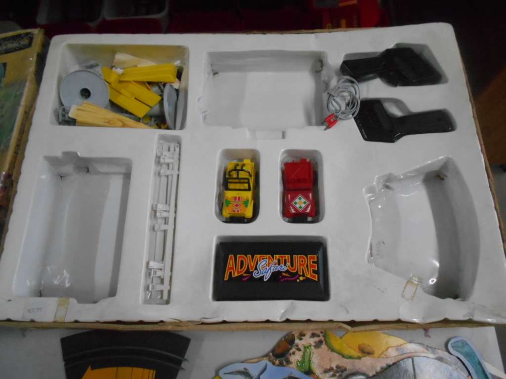 1:43 SCALE - SLOT RACE ADVENTURE SET - BOXED