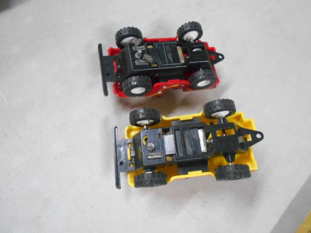 1:43 SCALE - SLOT RACE ADVENTURE SET - BOXED