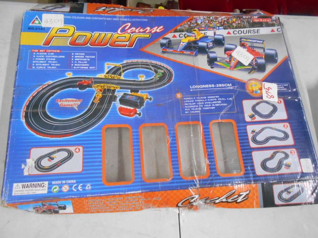 1:43 SCALE - POWER - FORMULA 1 SET - BOXED