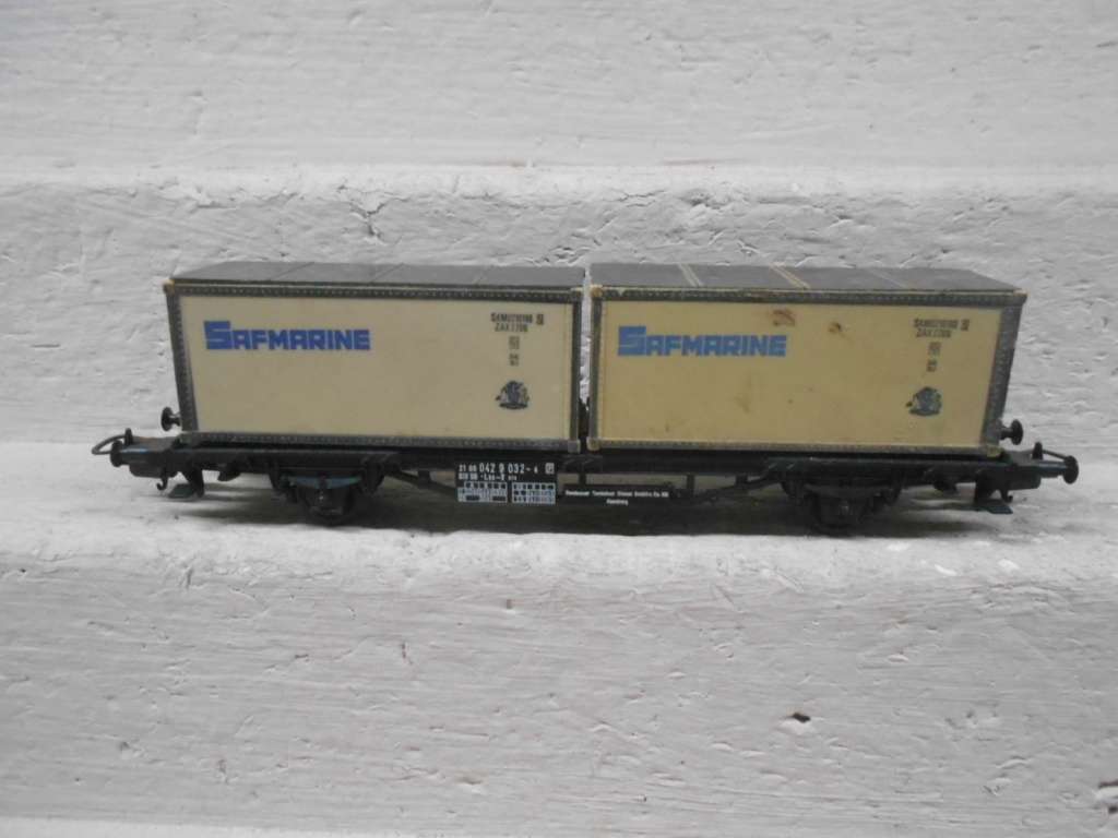HO SCALE - LIMA - SAR - SAFMARINE CONTAINER TRUCK - BOXED