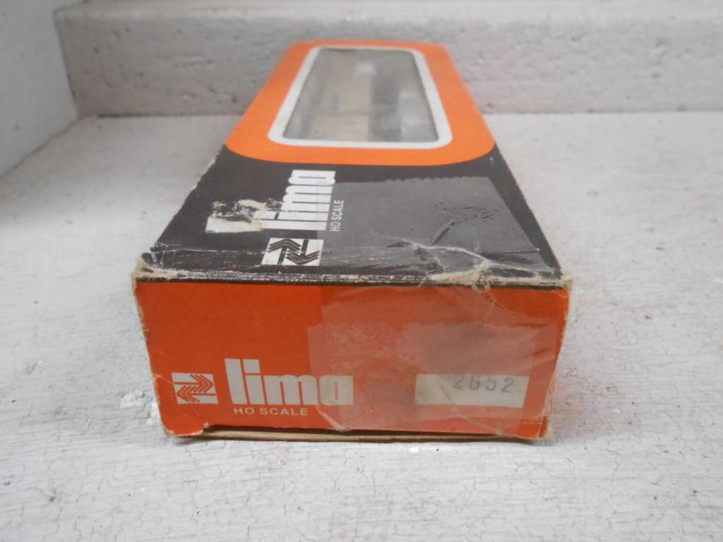 HO SCALE - LIMA - SAR - SAFMARINE CONTAINER TRUCK - BOXED