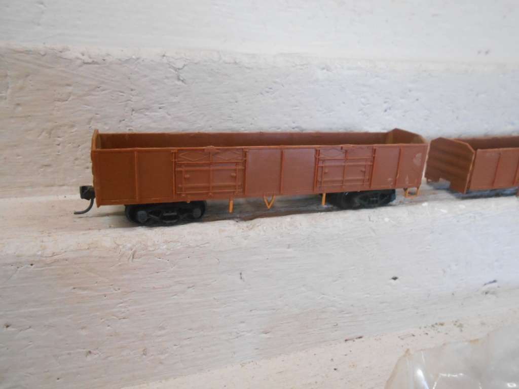 HO SCALE - SAR - B-WAGON -X3