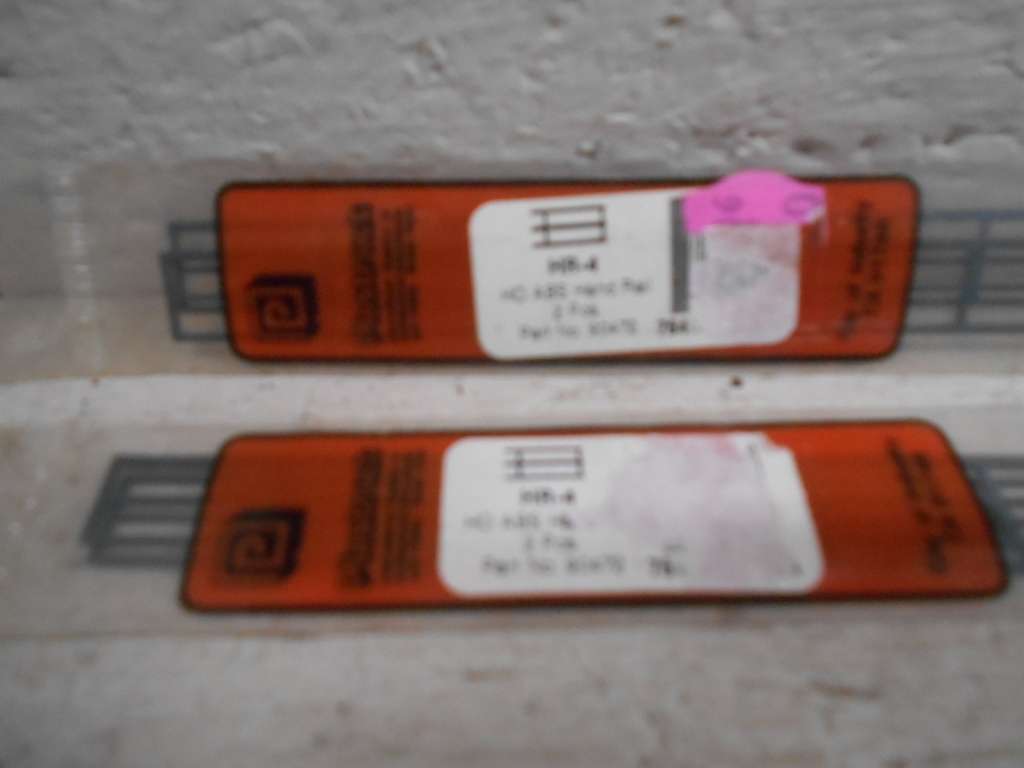 HO SCALE - ABS HAND RAILS - X2 PACKS - BOXED