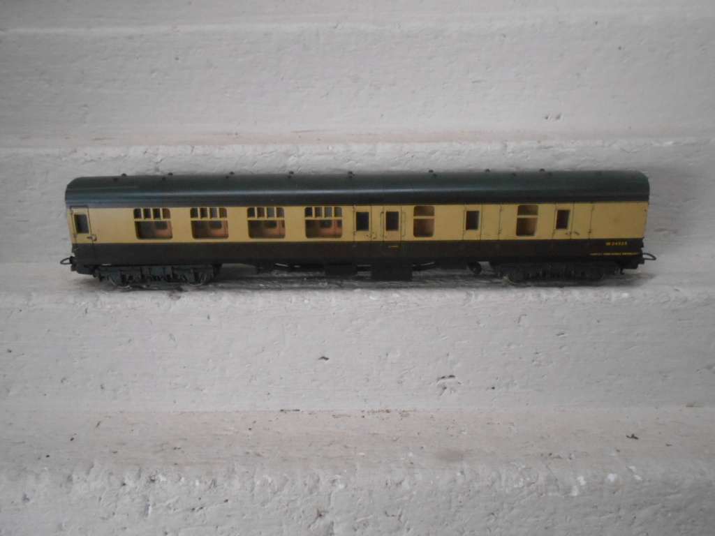 OO SCALE - LIMA BRITISH COMBO PASSENGER COACH