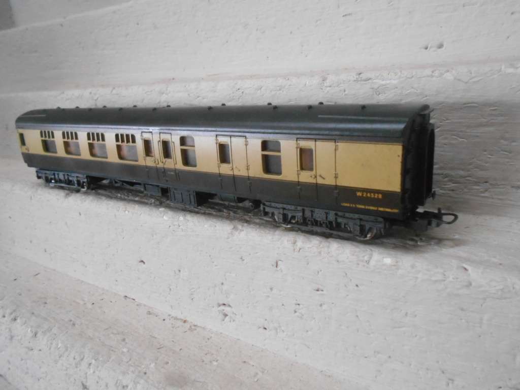 OO SCALE - LIMA BRITISH COMBO PASSENGER COACH