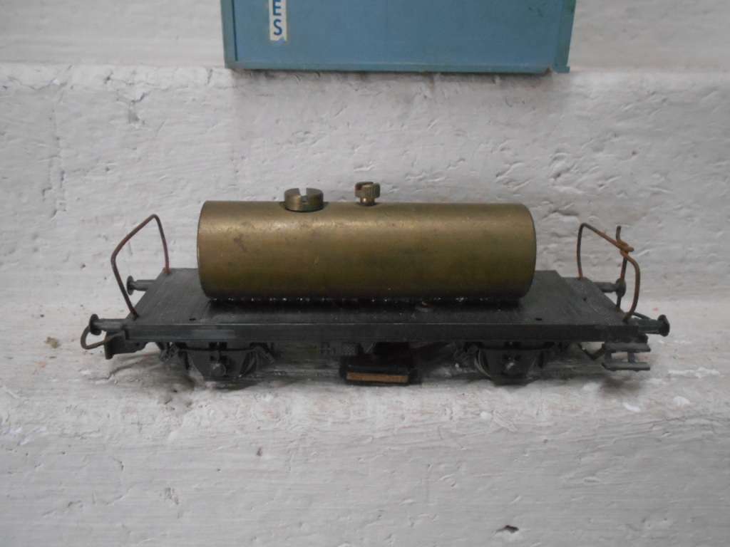 HO  SCALE - RIVEROSSI - TRACK  CLEANER