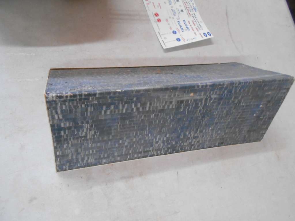 HO / OO SCALE - LARGE BUILDING SCRAP YARD - X4 BEER BOXES FULL