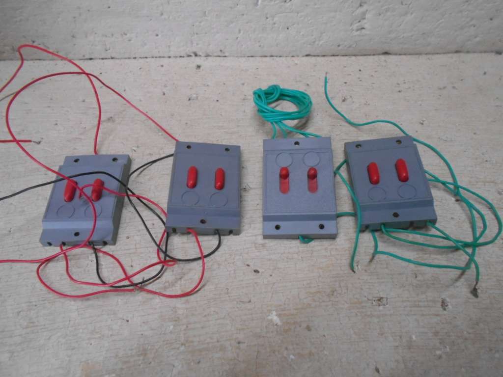 HO SCALE -  POINT SWITCHES - X4