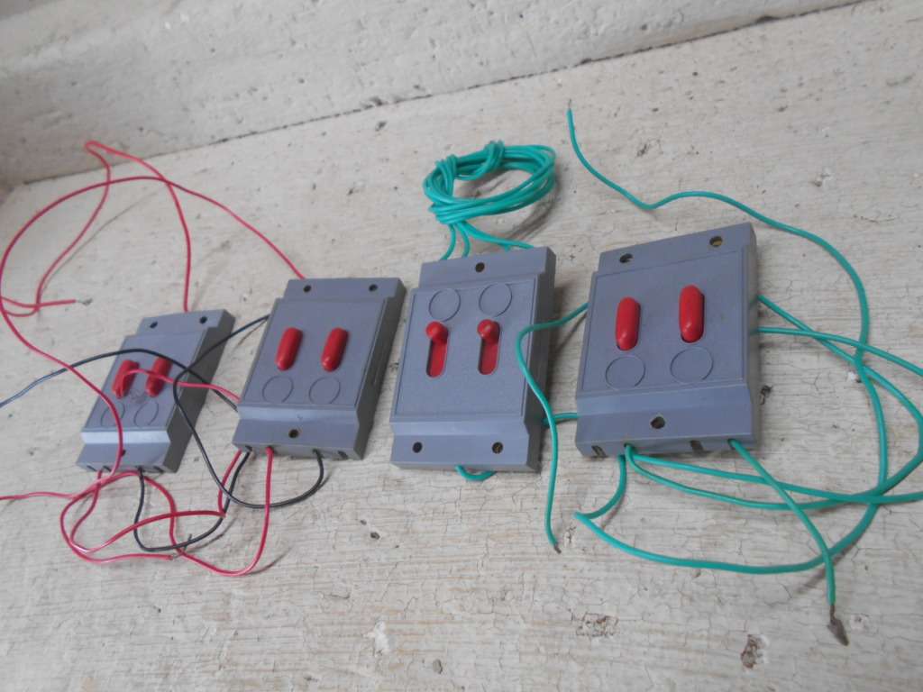 HO SCALE -  POINT SWITCHES - X4
