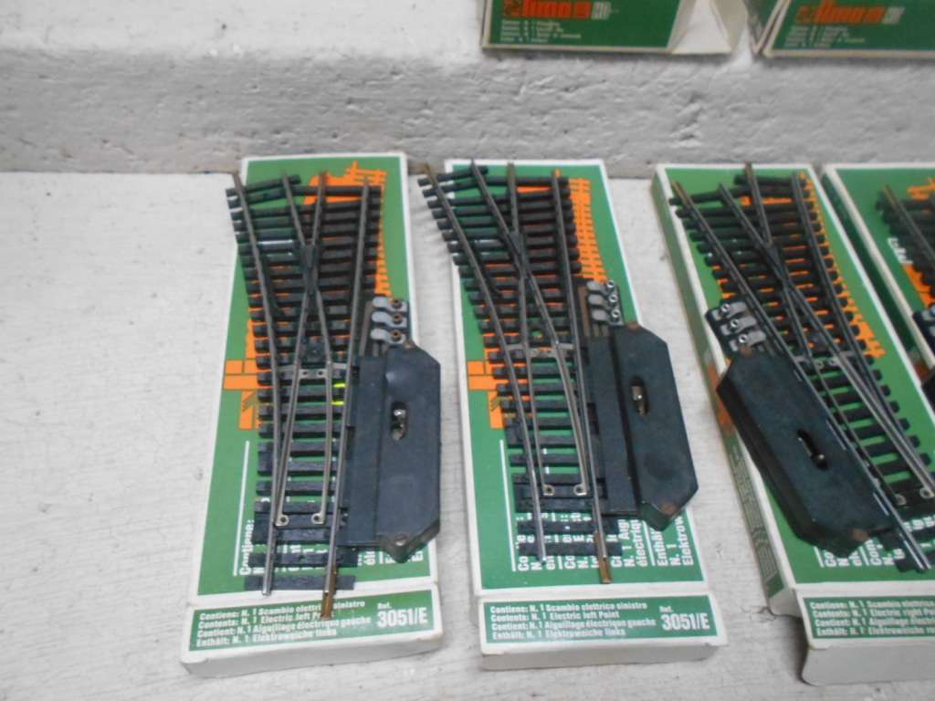 HO / OO  SCALE - LIMA - x4 POINTS + POINT SWITCHES - BOXED