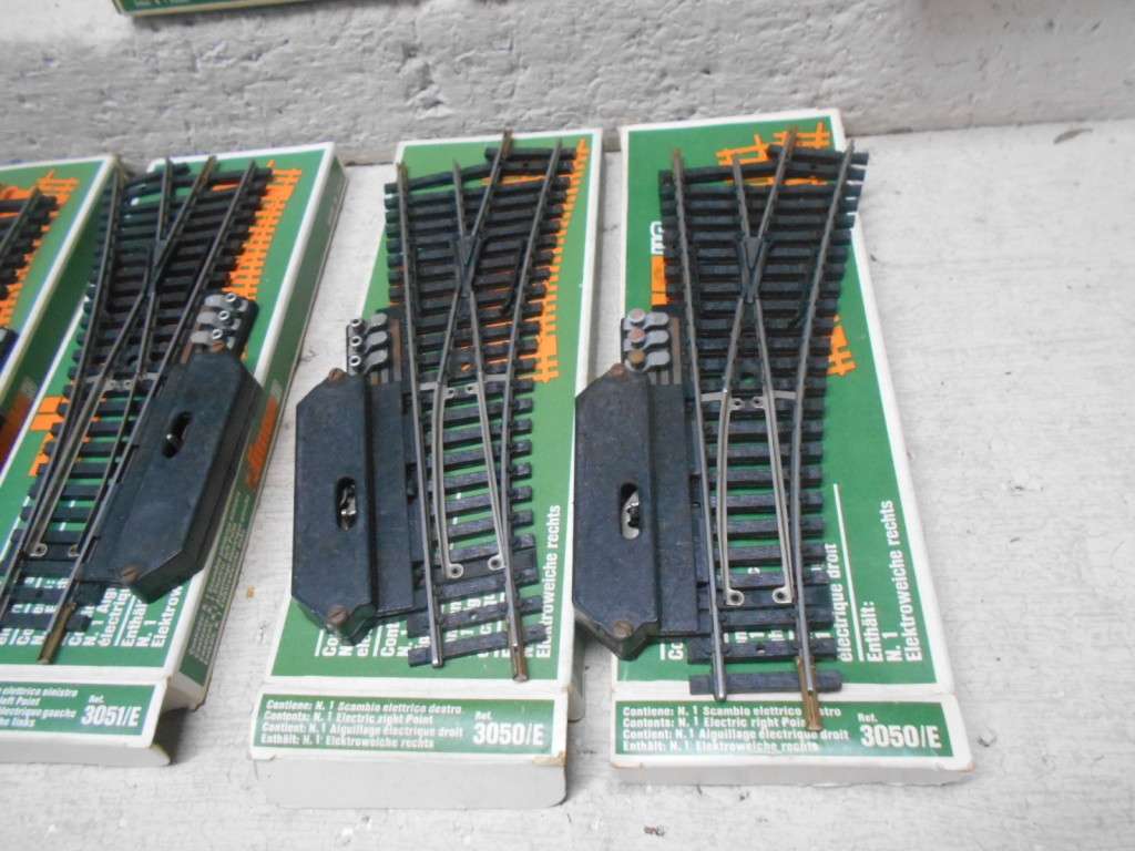 HO / OO  SCALE - LIMA - x4 POINTS + POINT SWITCHES - BOXED