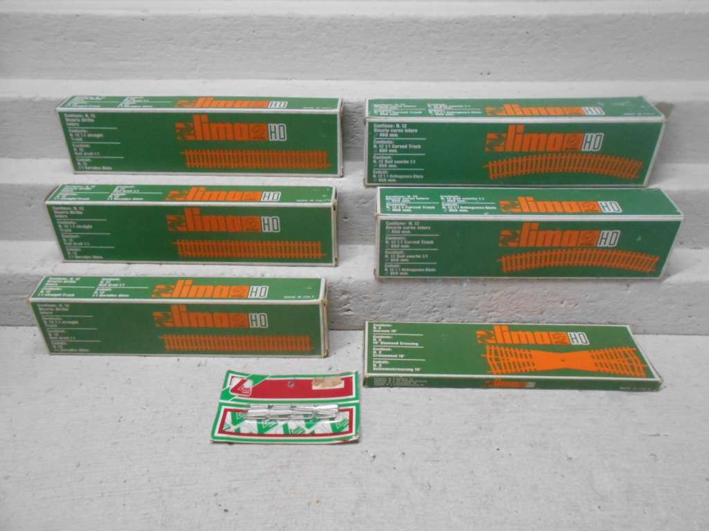 HO / OO  SCALE - LIMA - TRACK & EQUIPMENT - X62 PIECES -BOXED