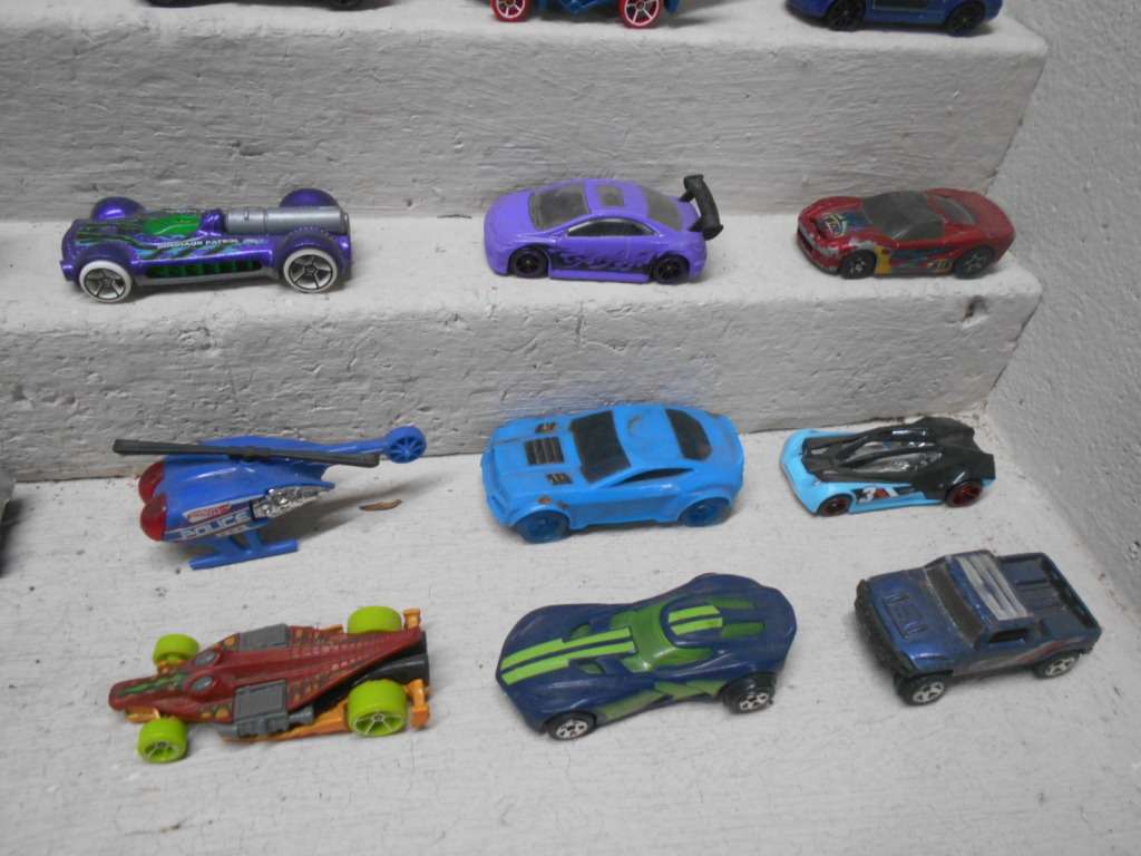 HOT WHEELS - VARIOUS DIE CAST MODELS - X44
