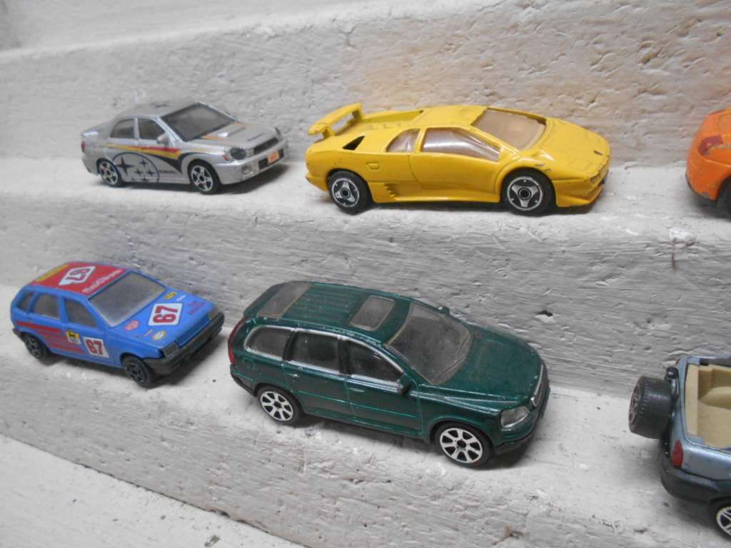 1:43 SCALE - BBURAGO - VARIOUS MODELS - X6