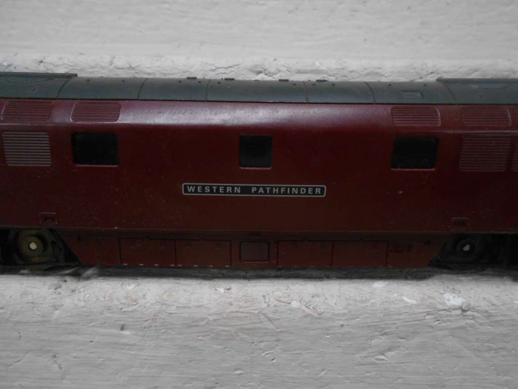 OO SCALE - LIMA - WESTERN PATH FINDER - DIESEL LOCOMOTIVE