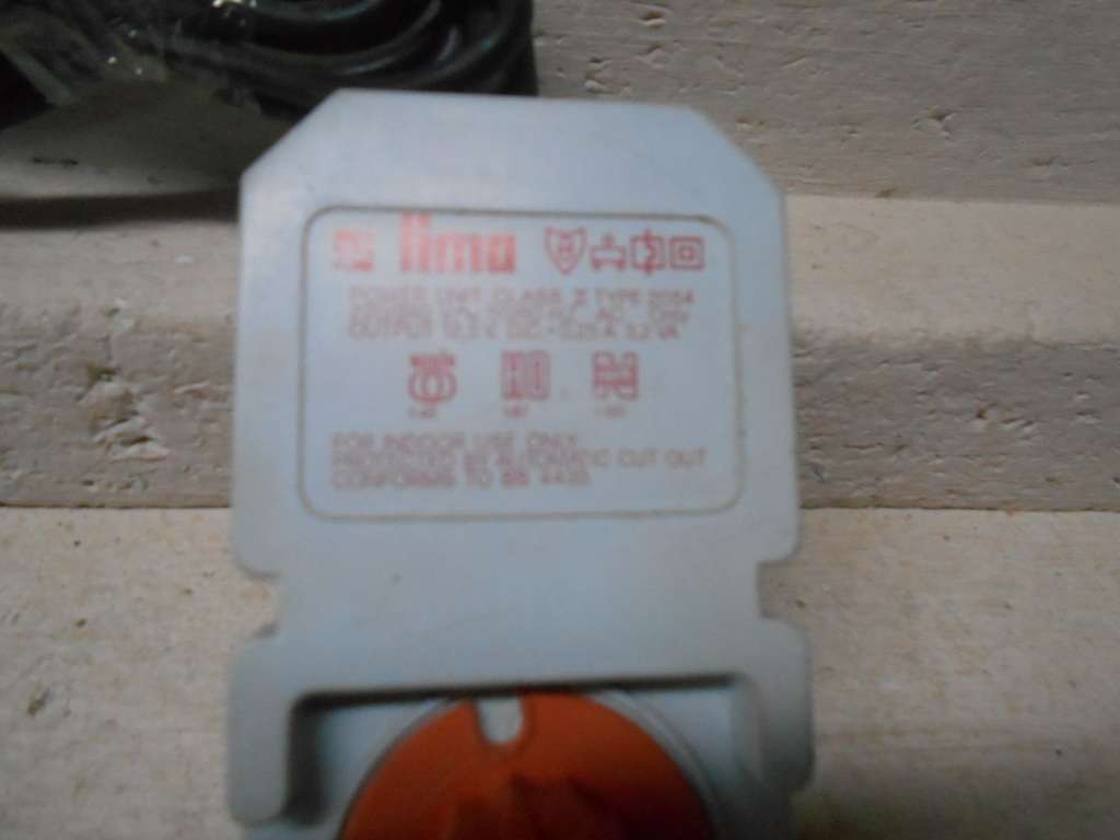 HO SCALE - LIMA - CONTROLLER / TRANSFORMER