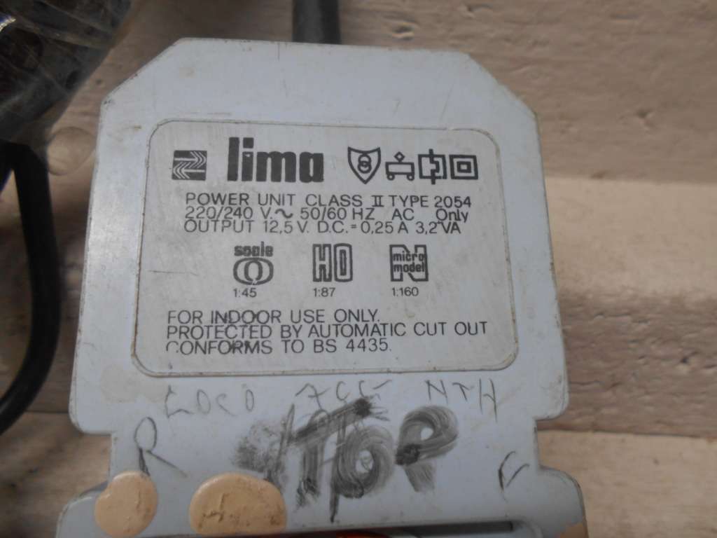 HO SCALE - LIMA - CONTROLLER / TRANSFORMER