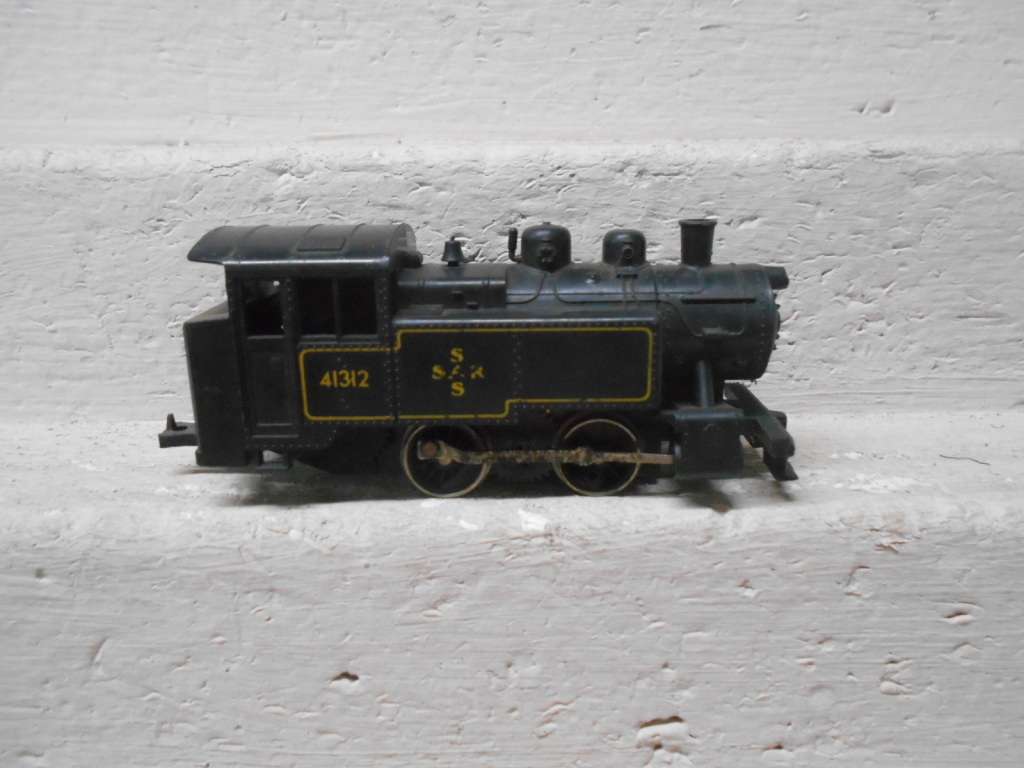 HO SCALE - LIMA - SAR - 0-4-0 STEAM LOCOMOTIVE