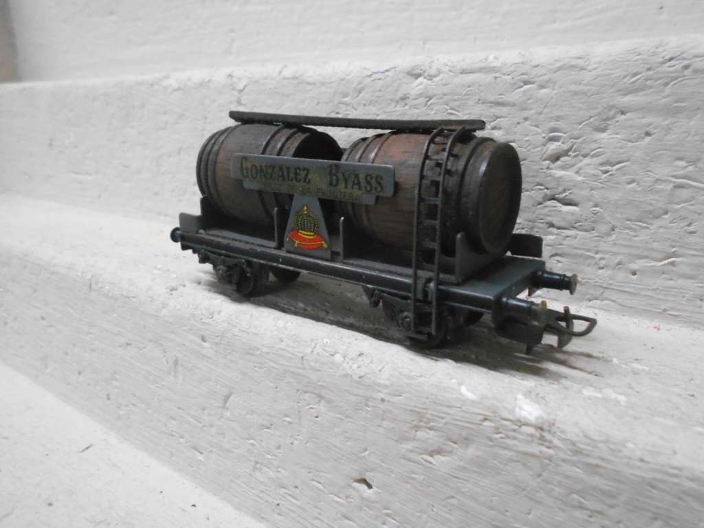 HO SCALE - ELECTROTREN - GONZALEZ BYASS - TWIN BARREL WAGON