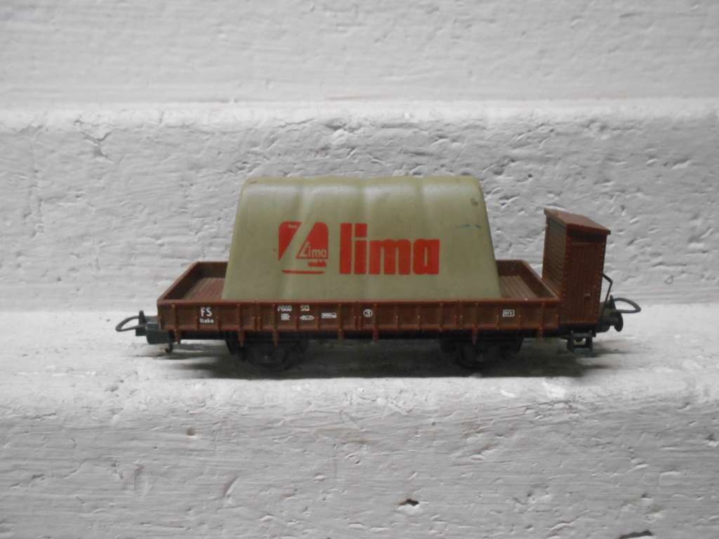 HO SCALE - LIMA - FS WAGON WITH LIMA LOAD