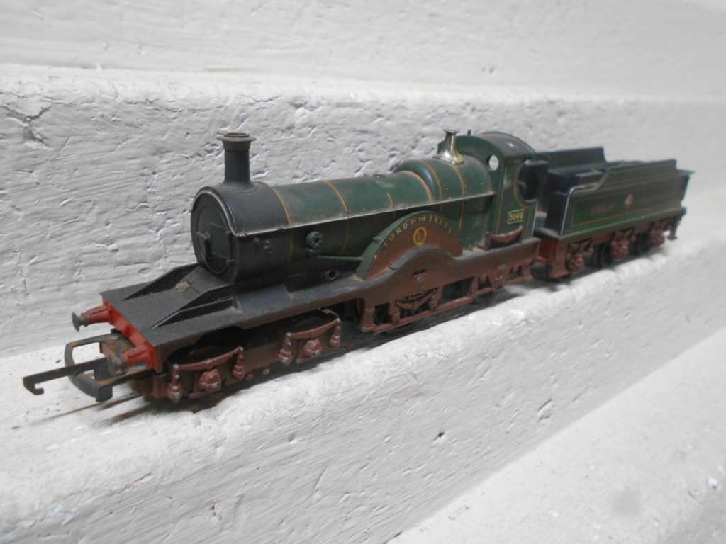 OO SCALE - TRIANG - 4-2-2 GREAT WESTERN STEAM LOCMOTIVE
