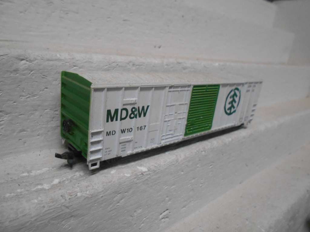 HO SCALE - 51 FT MD&W BOX CAR