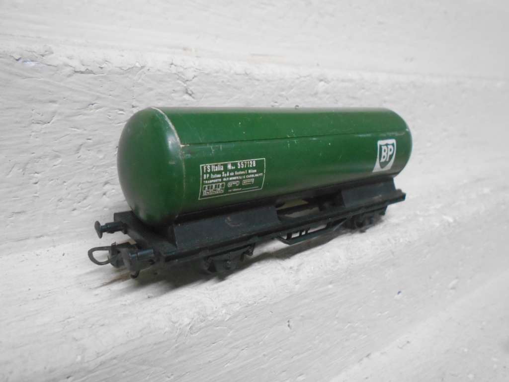HO SCALE - LIMA- BP - TANKER WAGON