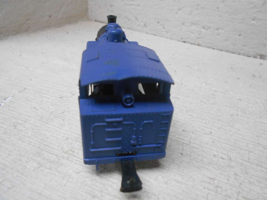 HO SCALE - LIMA - SAR - BLUE 0-4-0 STEAM LOCOMOTIVE