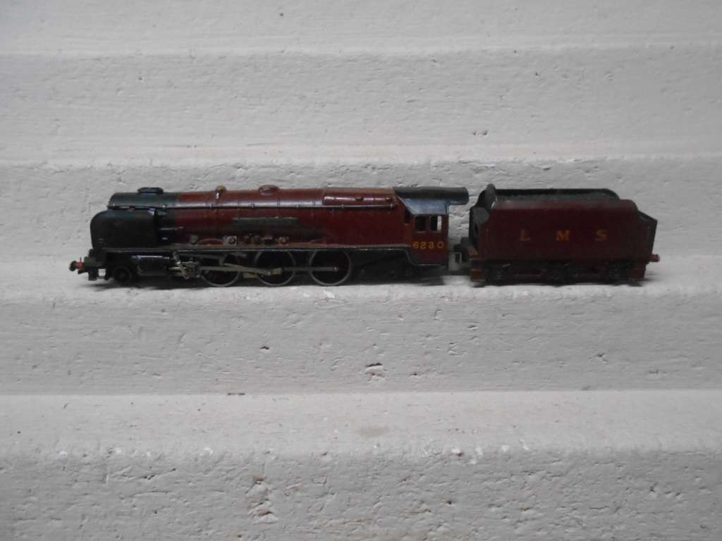 OO SCALE - HORNBY DUBLO - LMS  4-6-2 STEAM LOCOMOTIVE - 2-RAIL