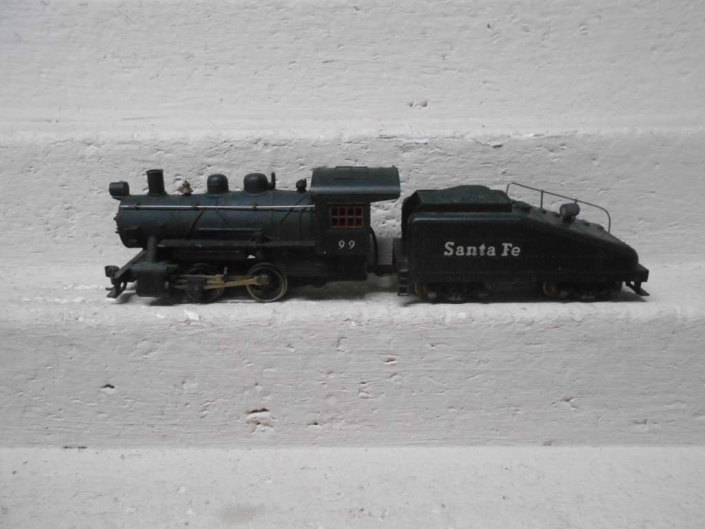 HO SCALE - MANTUA - SANTE FE - 0-4-0 STEAM LOCOTIVE