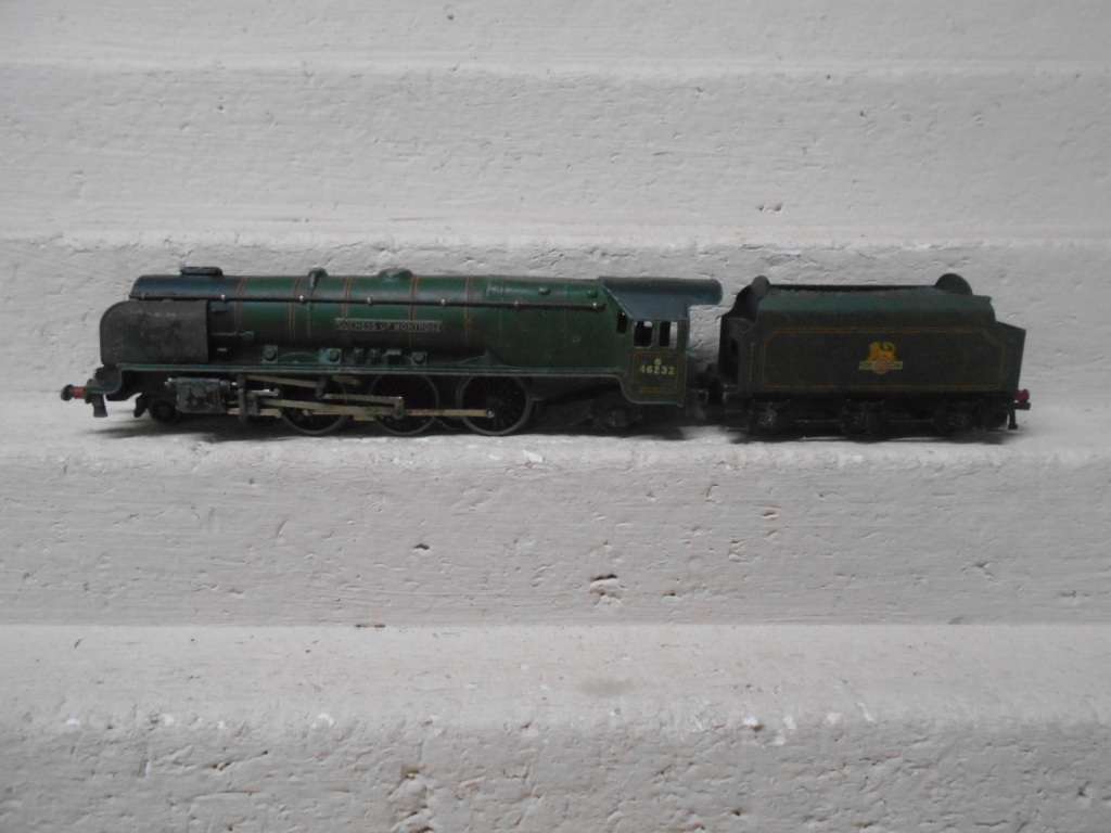OO SCALE - HORNBY DUBLO - 4-6-2 STEAM LOCOMOTIVE - 3-RAIL