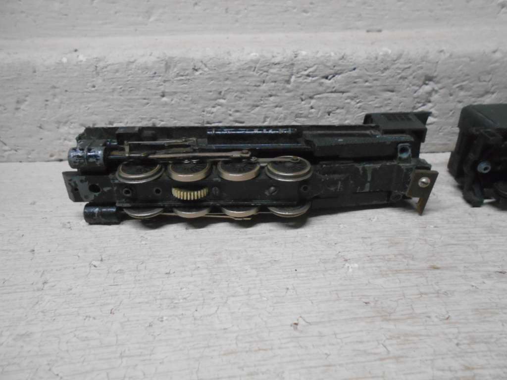 HO SCALE - MANTUA - 0-8-0 STEAM LOCOMOTIVE