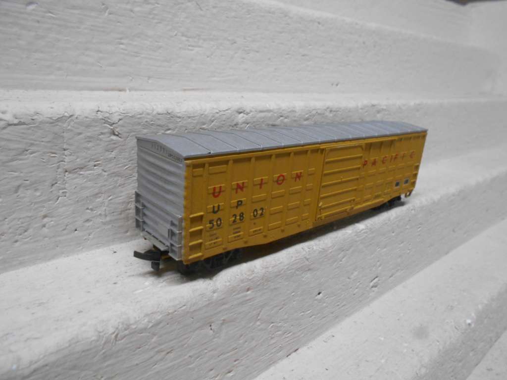 HO SCALE - 51 FT UNION PACIFIC BOX CAR