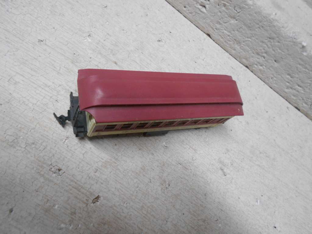 HO SCALE - SHORT DENVER & RIO GRANDE WESTERN COACH