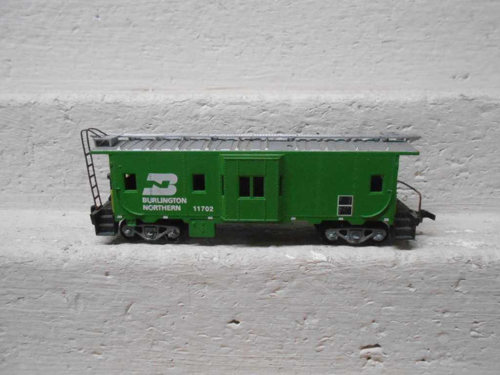 HO SCALE - BURLINGTON NORTHERN - CABOOSE