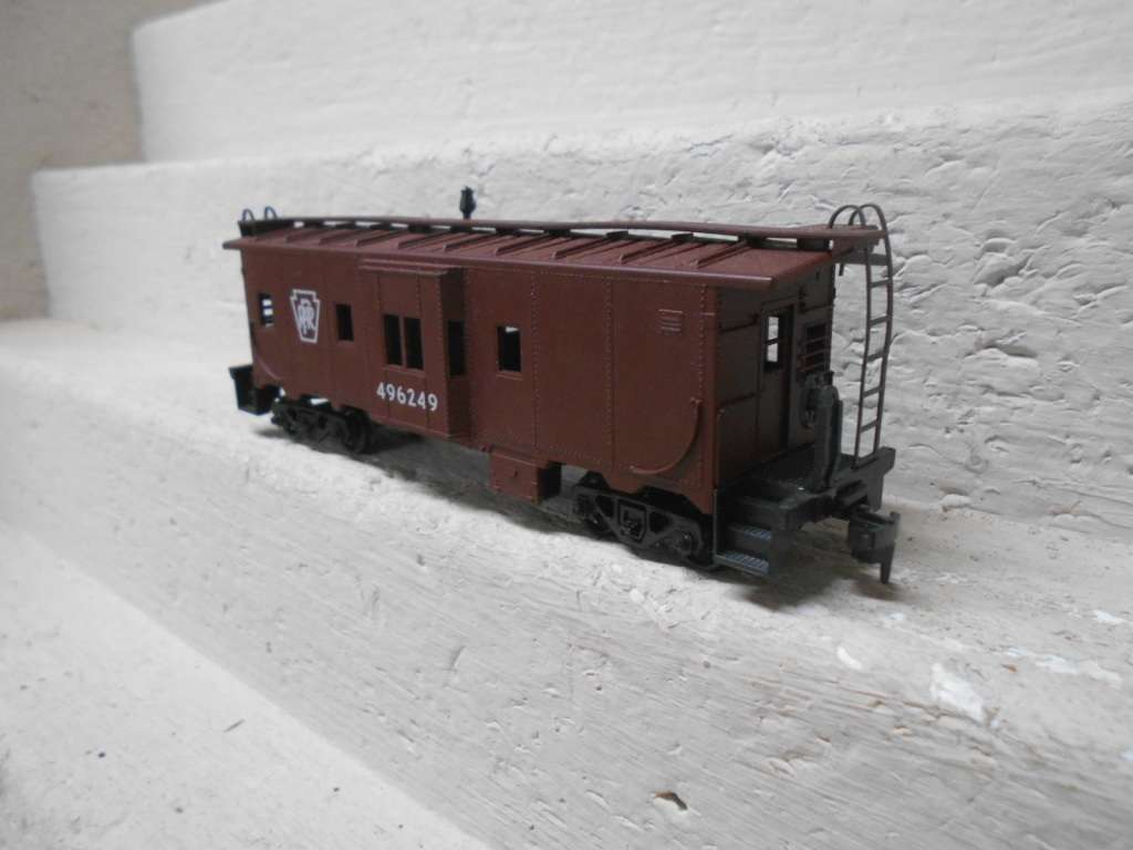 HO SCALE - PENNSYLVANNIA - CABOOSE