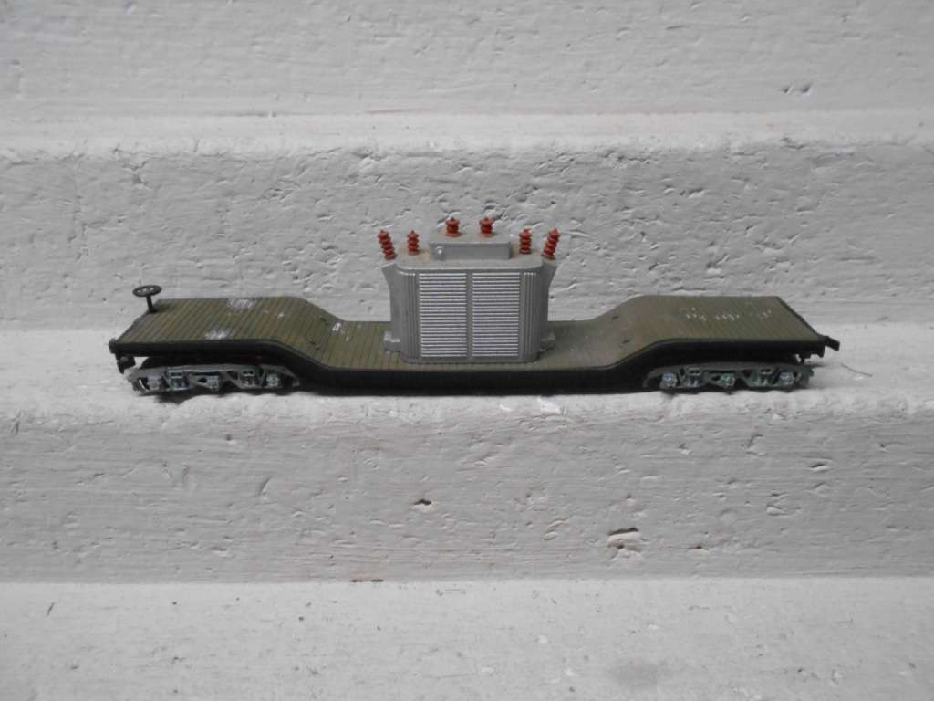 HO SCALE - BACHMANN - 6-AXLE LOWELL - WAGON WITH TRANSFORMER LOAD