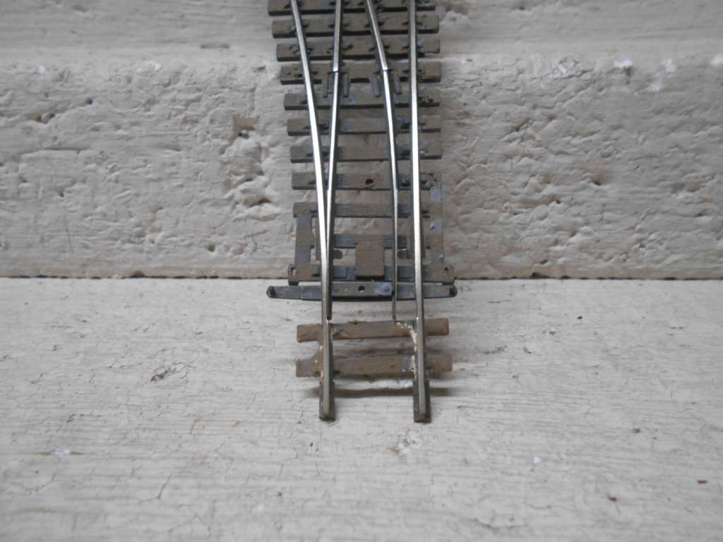 HO/OO SCALE - HORNBY - LEFT HAND POINT