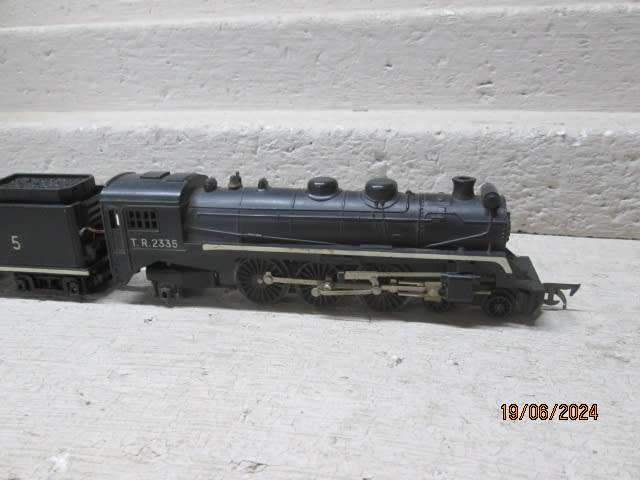 OO SCALE - TRIANG - 4-6-2 STEAM LOCOMOTIVE