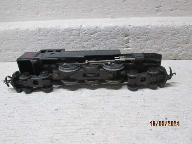 OO SCALE - TRIANG - BLACK 4-6-4 STEAM LOCOMOTIVE