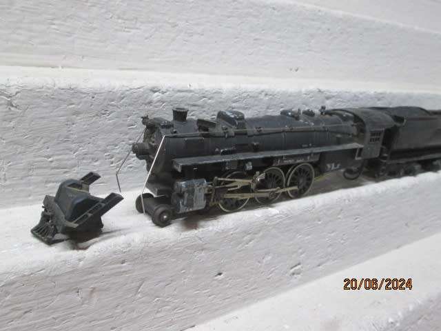 HO SCALE - MANTUA - 4-6-2 STEAM LOCOMOTIVE
