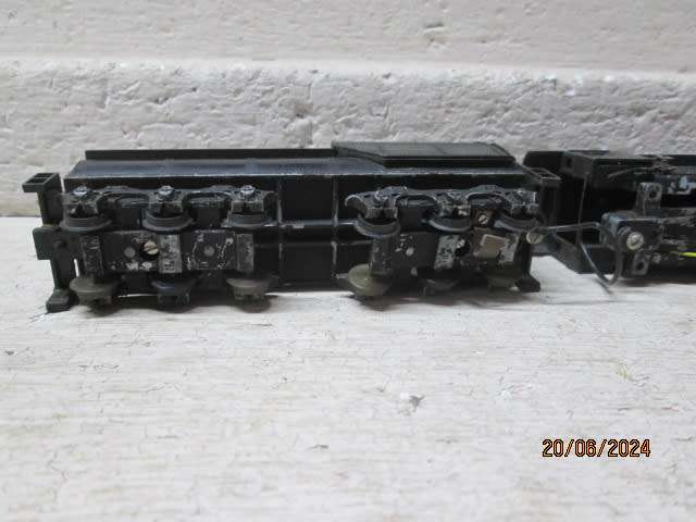 HO SCALE - MANTUA - 4-6-2 STEAM LOCOMOTIVE