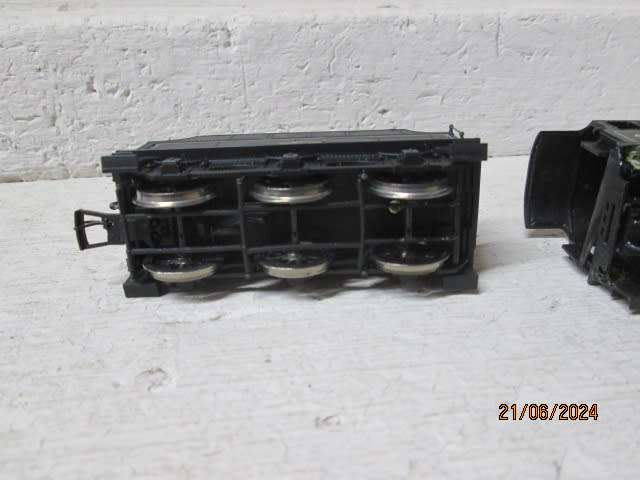 OO SCALE - BACHMANN - 2-6-0 BR - STEAM LOCOMOTIVE - BOXED