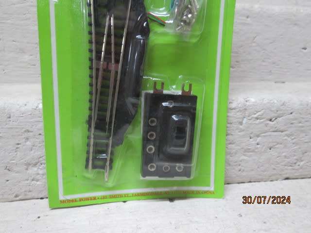 N SCALE - MODEL POWER - ELECTRIC LEFT HAND POINT - BOXED